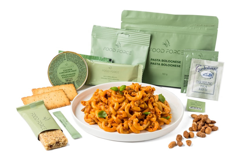 Feltration med Pasta Bolognese, inkl. Knækbrød og Paté samt Energi bar, snacks, Isotonisk Drik, Thé mm - lækkert og nærende frysetørret måltid.